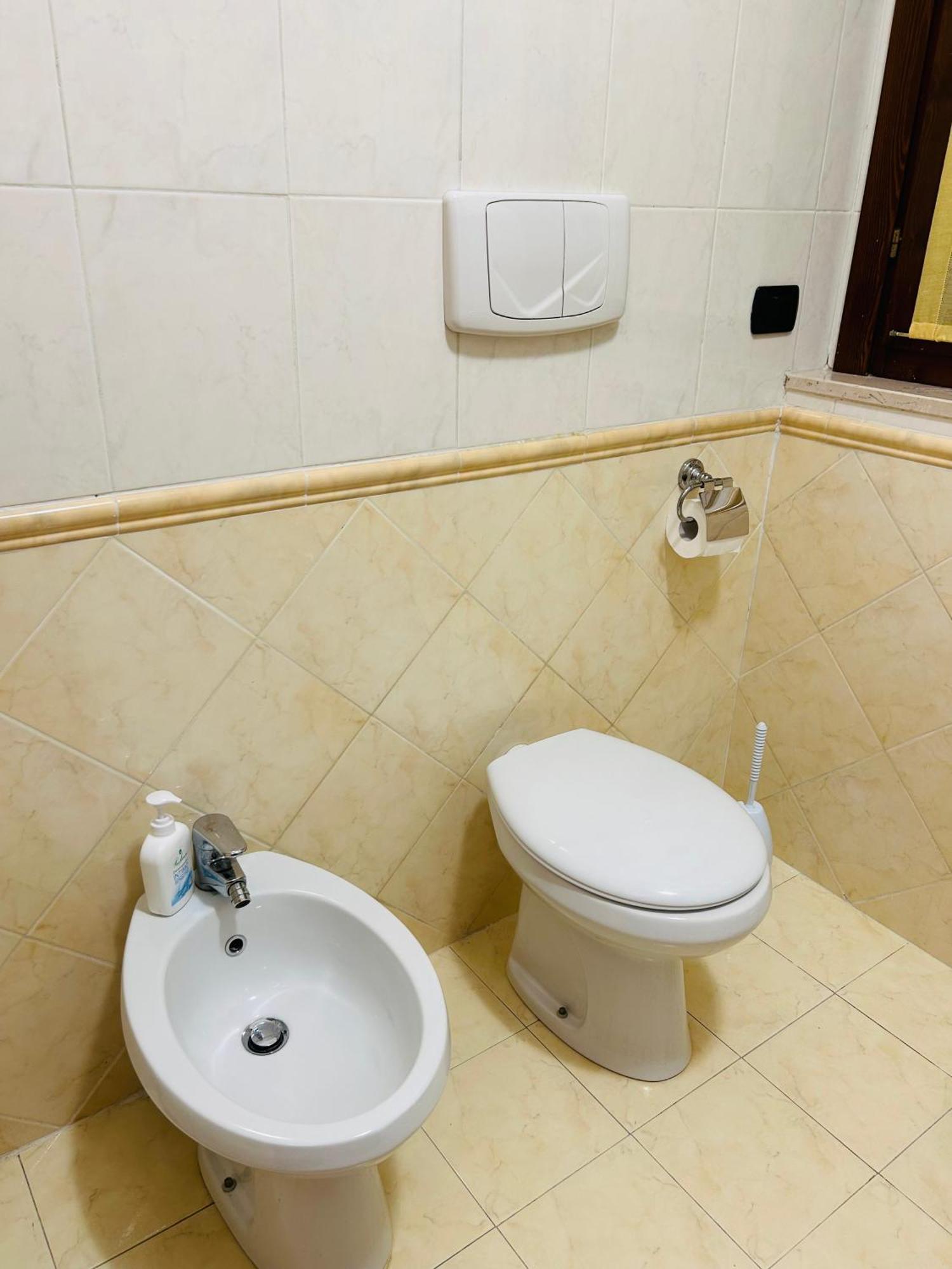 The House Room Aeroporto Фиумичино Екстериор снимка