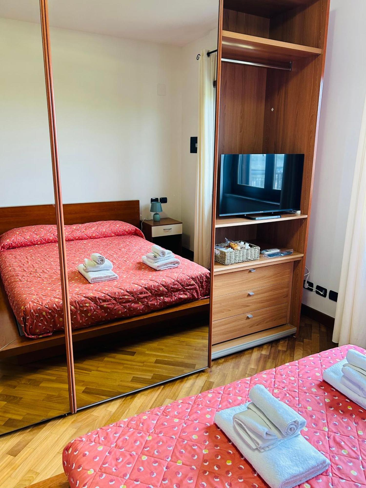 The House Room Aeroporto Фиумичино Екстериор снимка